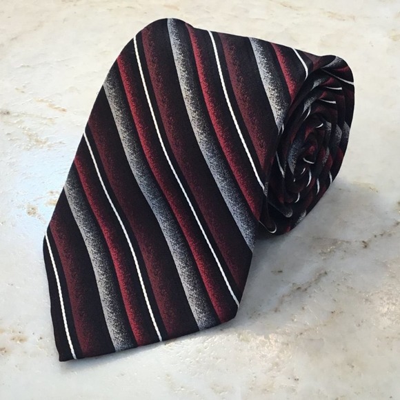PIERRE CARDIN SILK TIE - Picture 9 of 9
